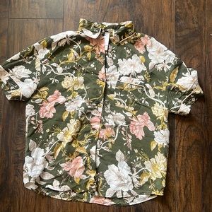 Pajama top size medium